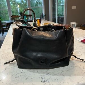 Dooney & Bourke shoulder handbag